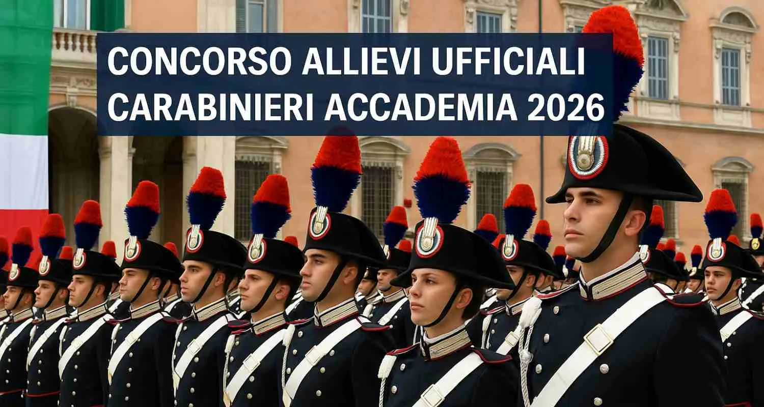 Allievi Ufficiali Carabinieri in uniforme davanti all’Accademia Militare di Modena